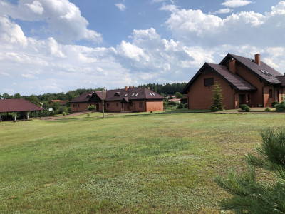 2 Ekskluzywne domy 1102m2 na działce 17000m2 tylko 500 EUR m