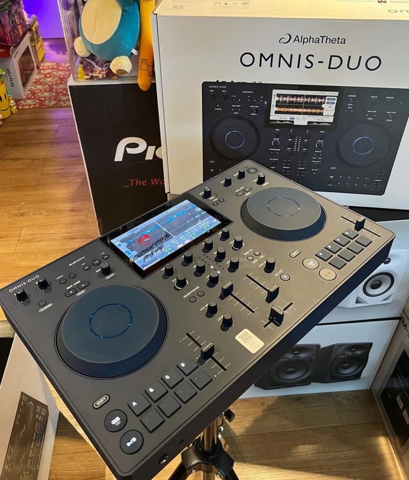 2x Pioneer CDJ-2000NXS2 1x DJM-900NXS2 mixer cost 2500 EUR 28