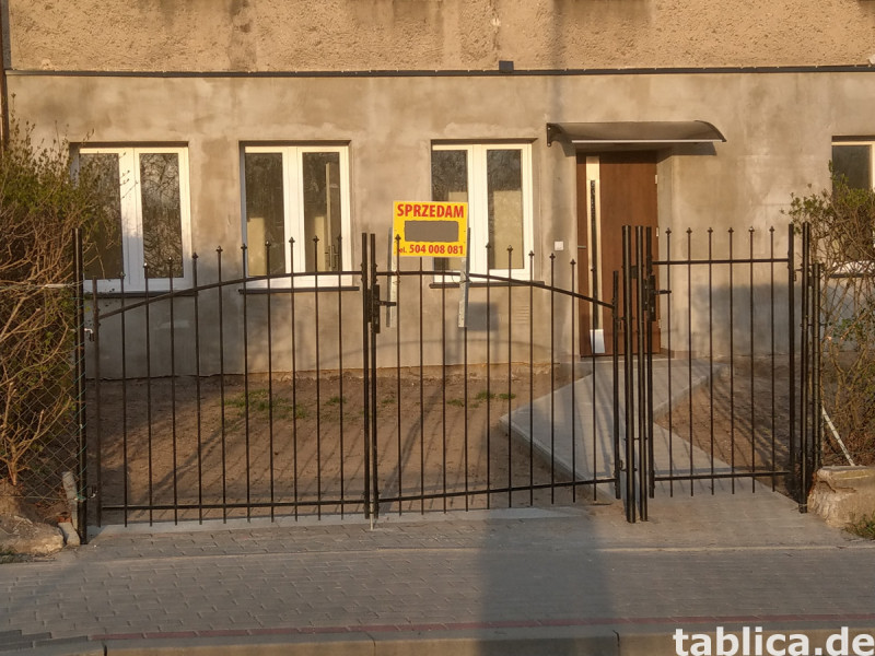 Sprzedam mieszkanie dwupokojowe 45 m2 na parterze w Gryfinie 0