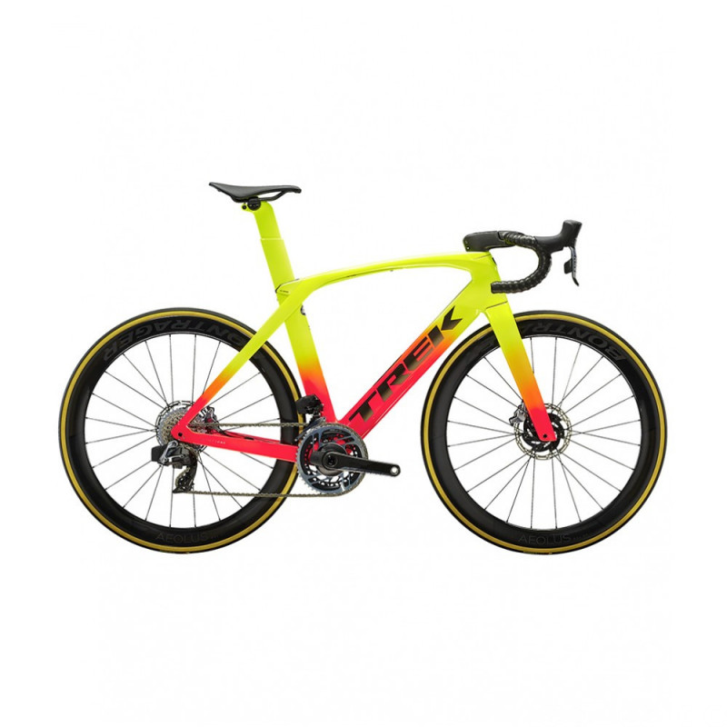 2023 Trek Madone SLR 9 eTap Gen 6 Road Bike (GUN2BIKESHOP) 1