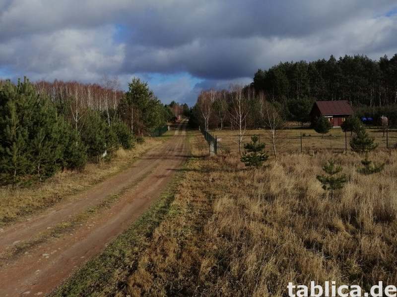 Działka rekreacyjna  nad jeziorem 10